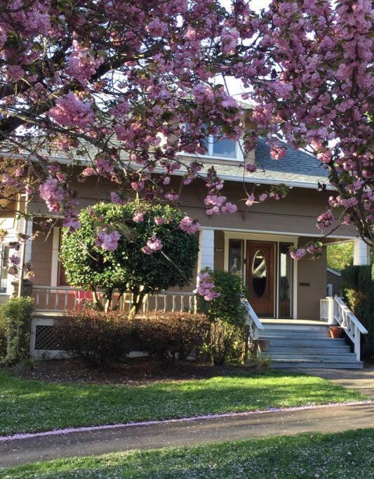 Southeast Portland Comfy & Eclectic Craftsman Home מראה חיצוני תמונה